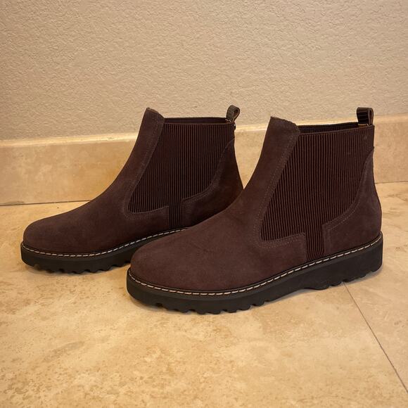 Donald Pliner Women’s 7 Brown Suede Chelsea Boots | New Without Box - Picture 7 of 10